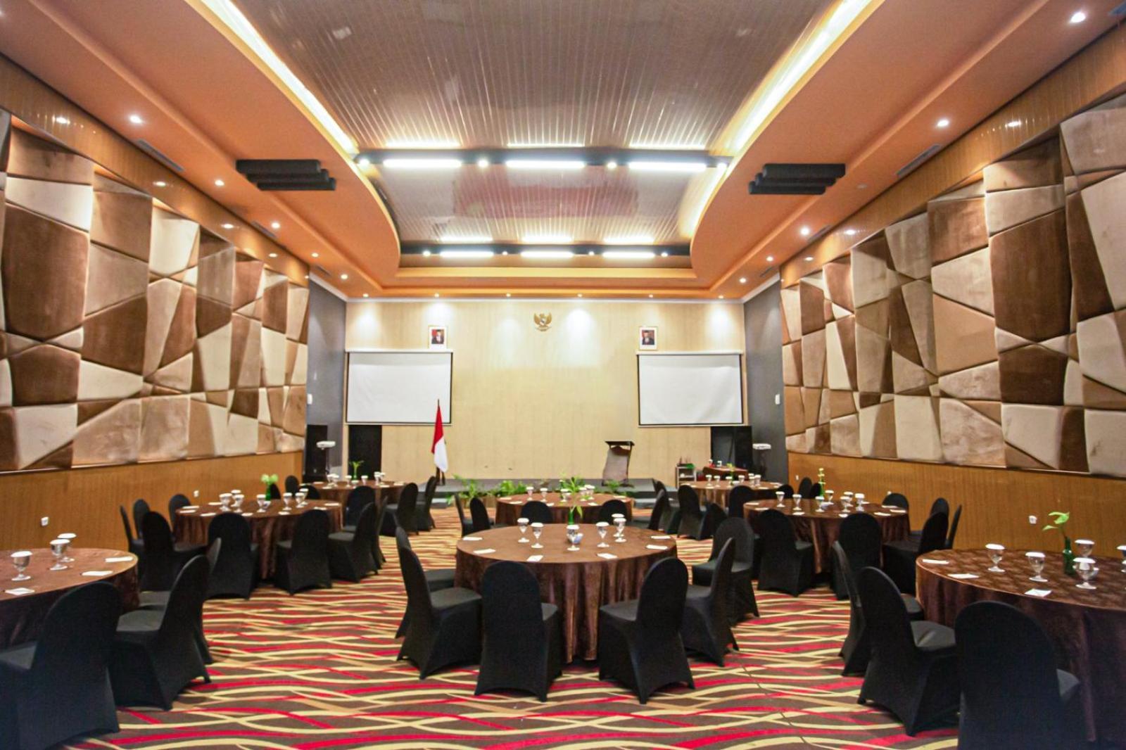 Meotel Purwokerto Kültér fotó