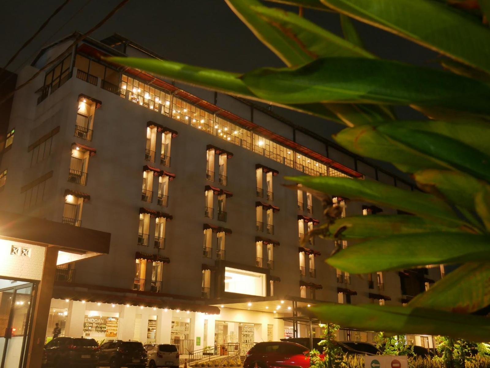 Meotel Purwokerto Kültér fotó